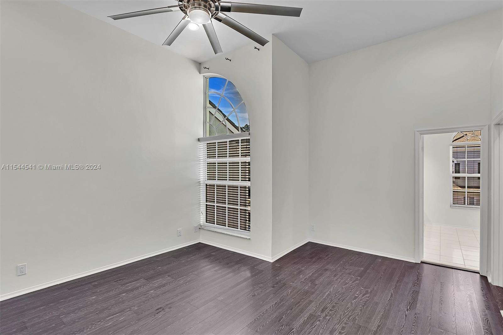 ST ANDREWS GRAND CONDO - Residential