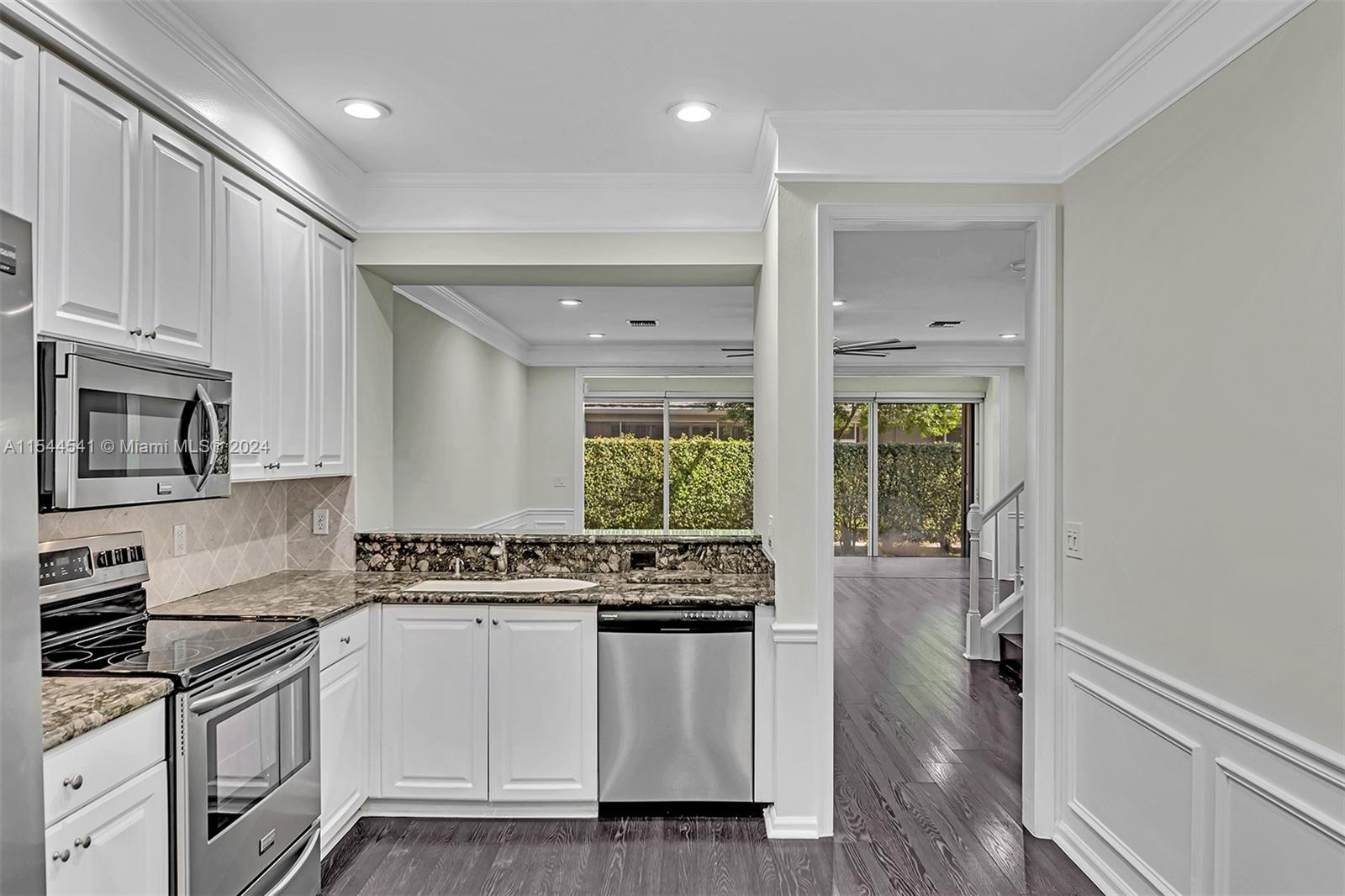 ST ANDREWS GRAND CONDO - Residential