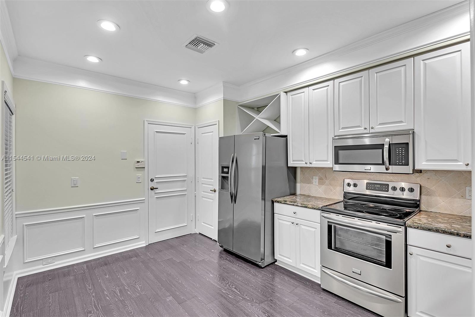 ST ANDREWS GRAND CONDO - Residential