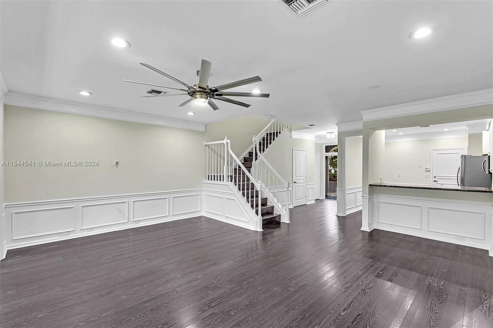 ST ANDREWS GRAND CONDO - Residential