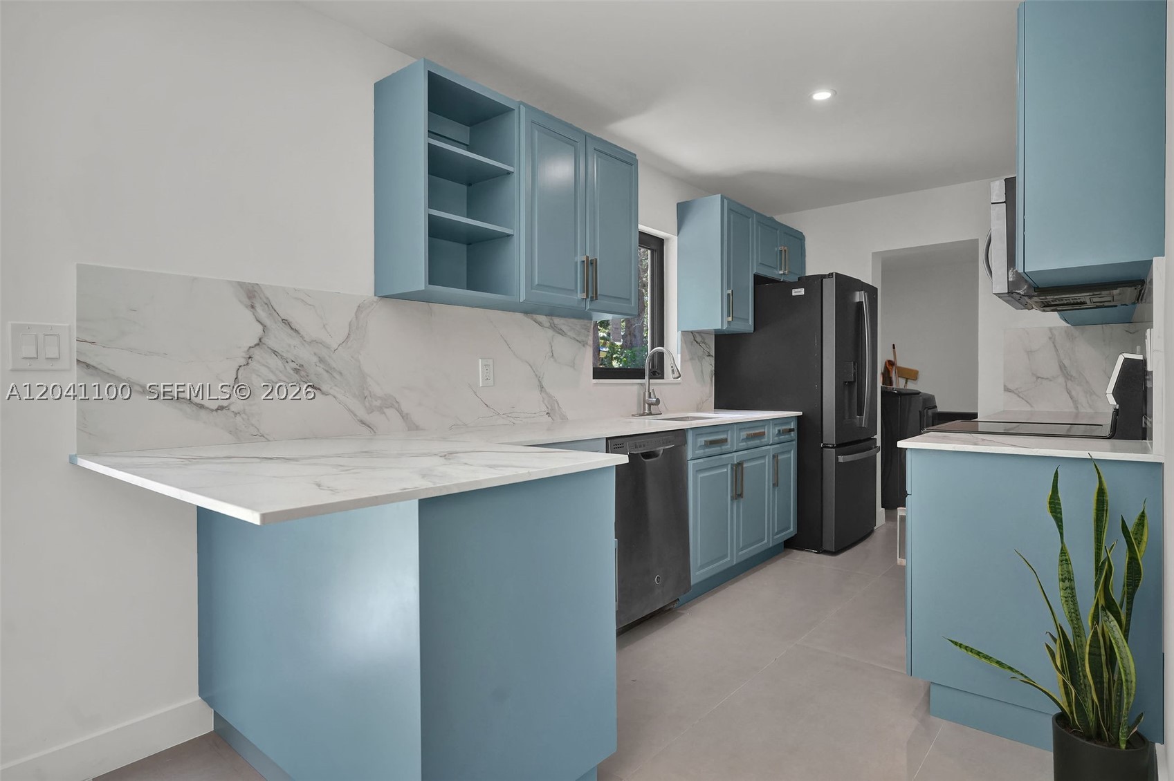 GOLDEN GATE - Residential