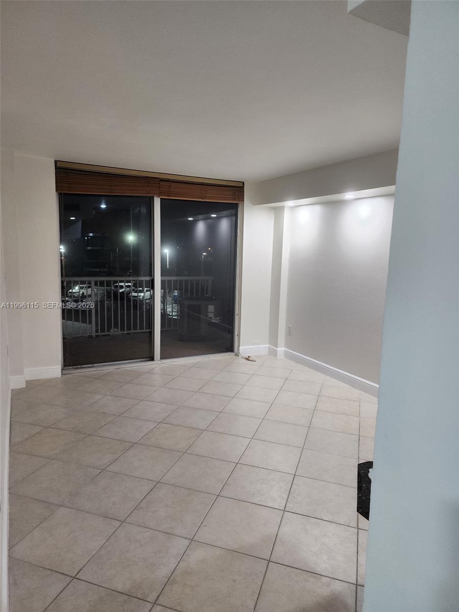 ISLA DEL MAR CONDO - Residential
