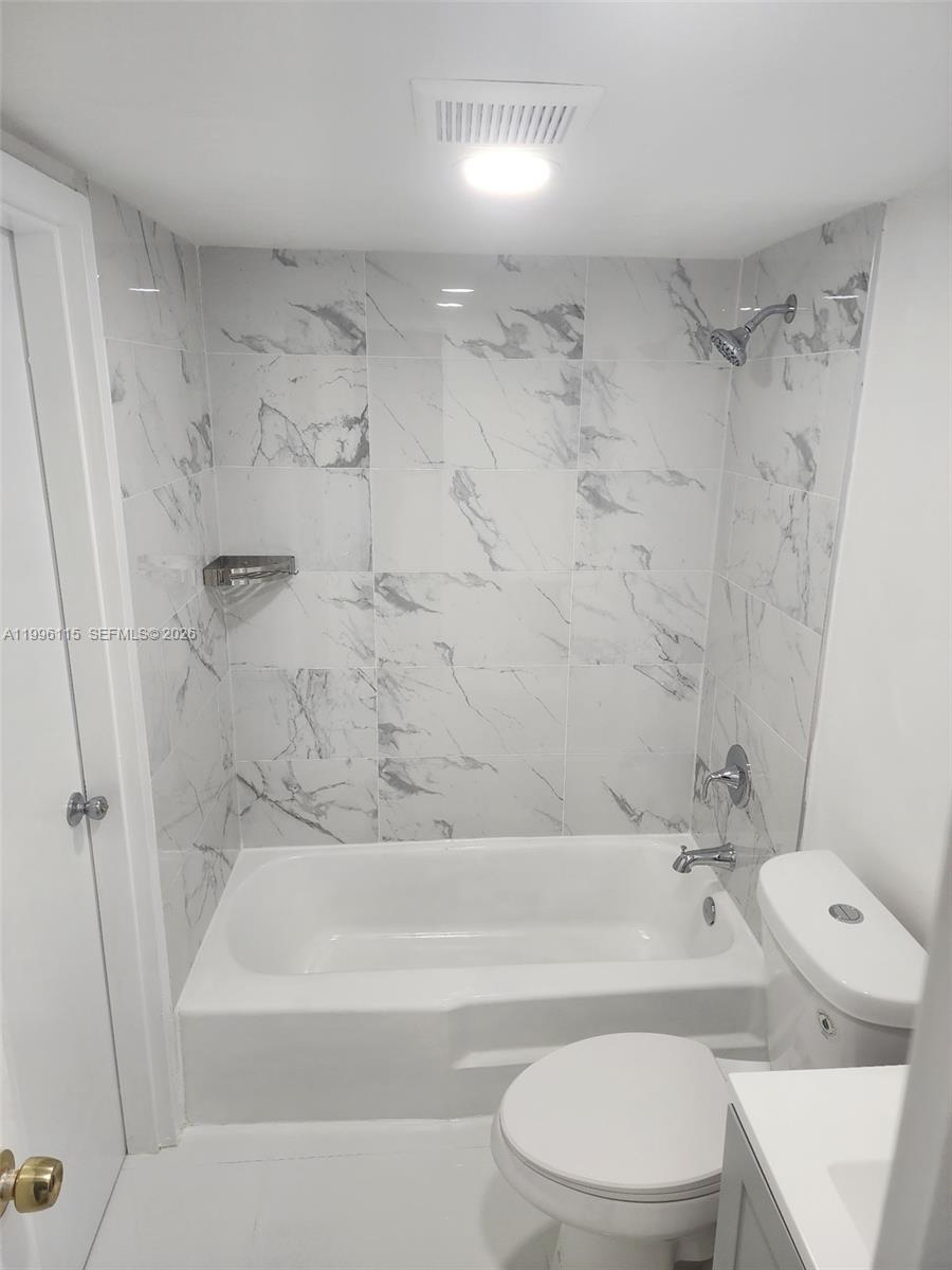 ISLA DEL MAR CONDO - Residential