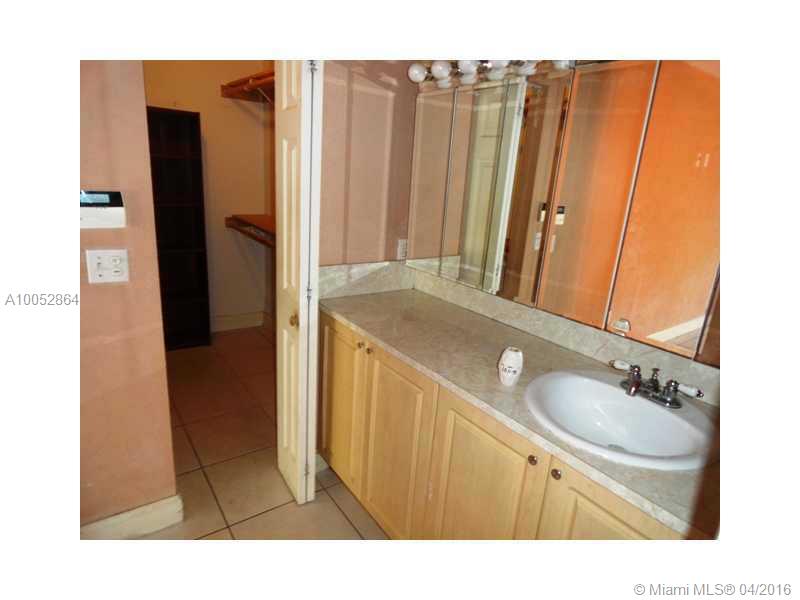 Oak Park Sec 02 - Residential Lease