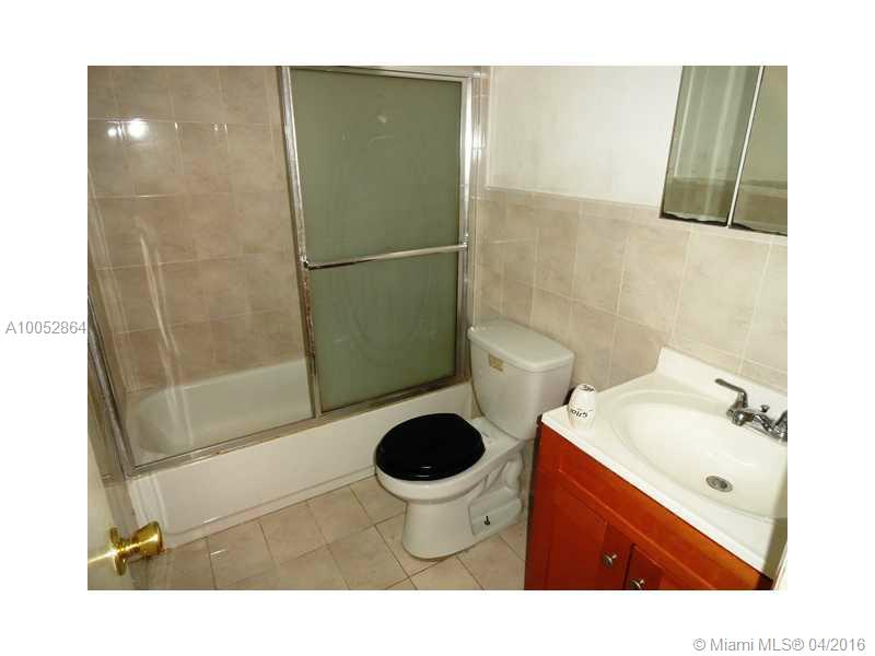 Oak Park Sec 02 - Residential Lease