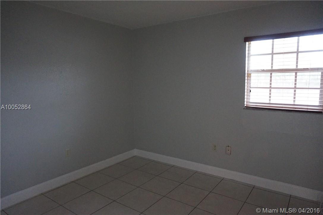 Oak Park Sec 02 - Residential Lease