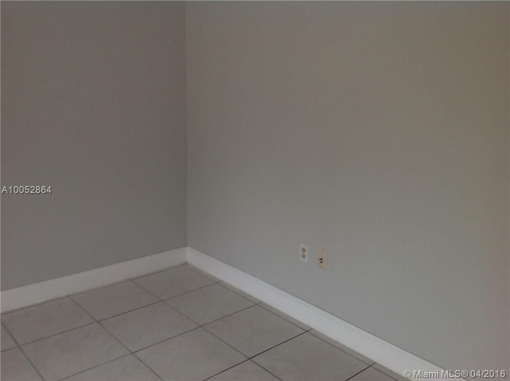 Oak Park Sec 02 - Residential Lease