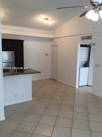 COCO PARC CONDO - Residential