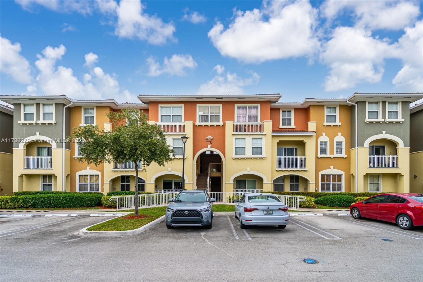 Great opportunity to own this amazing condo located on the 2nd floor in the Cornonado community; its a  2 story condo featuring 3/2.5 bath, recently painted inside, washer/dryer, nice updated appliances.  Enjoy access to basketball courts, a fully equipped gym, two refreshing pools, and a dedicated children's play area. Perfect for families, this property is conveniently located near top-rated schools.