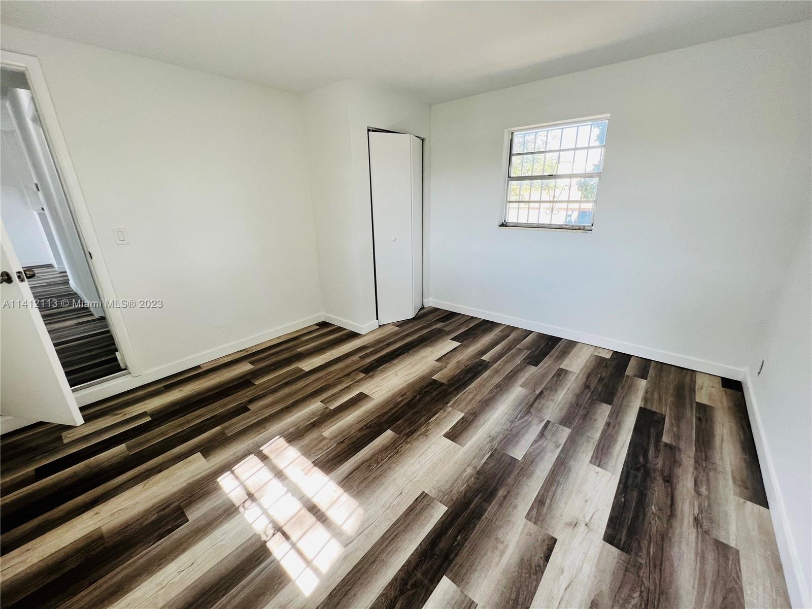 T L JOHNSON SUB IN SW1/4 - Residential Lease