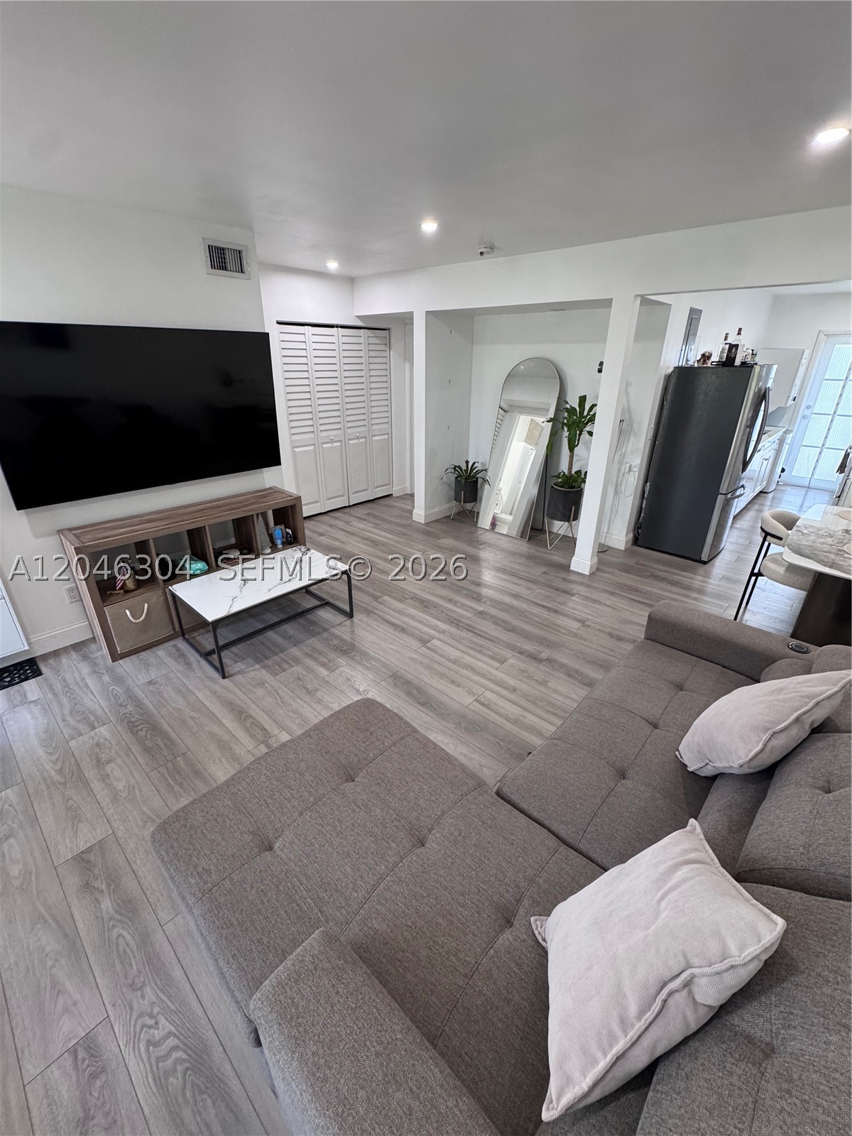BAY VIEW CONDO - Residential