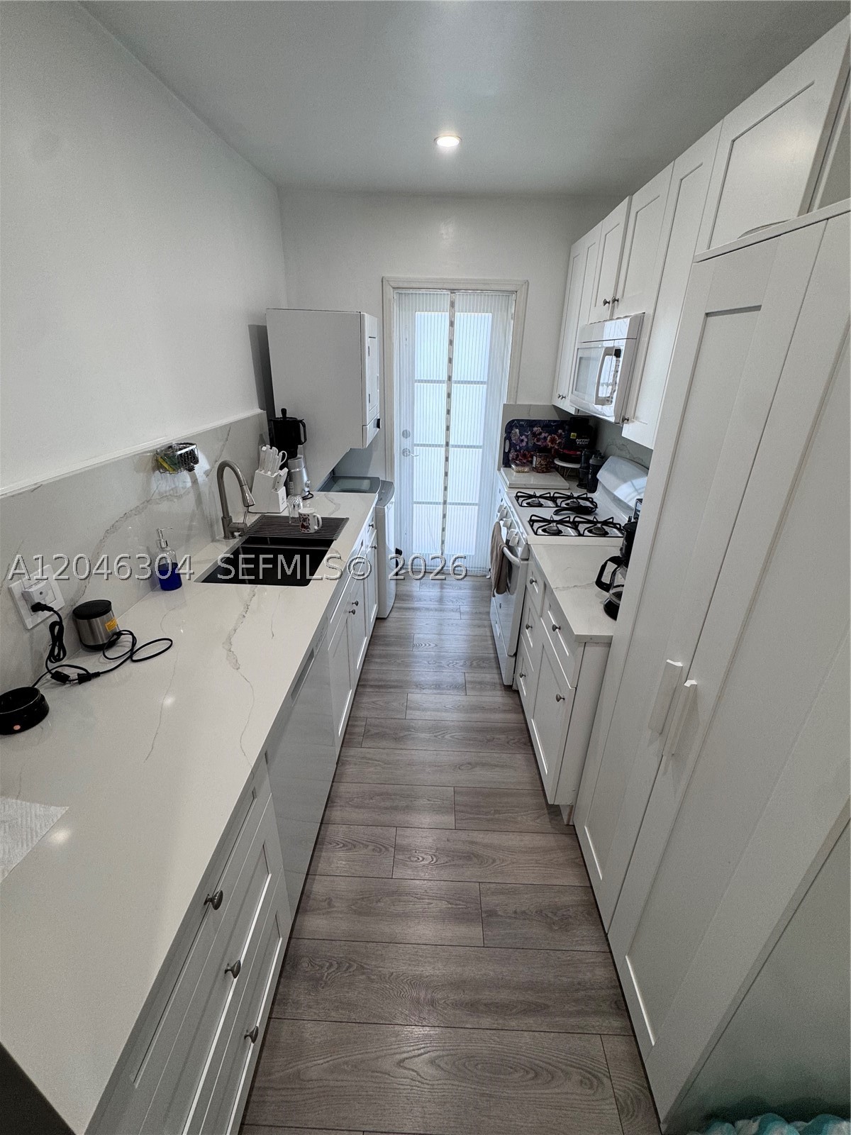 BAY VIEW CONDO - Residential