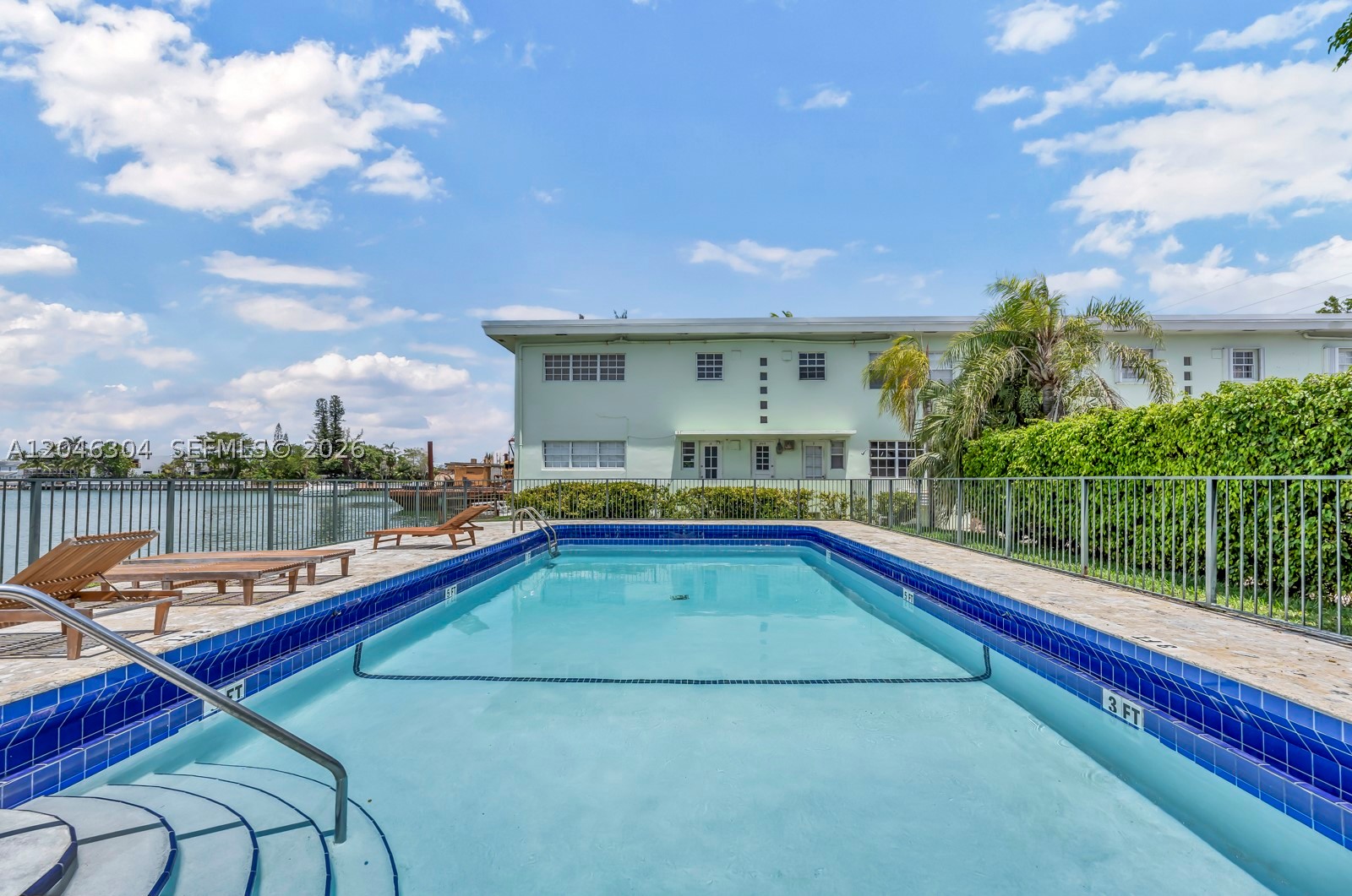 BAY VIEW CONDO - Residential