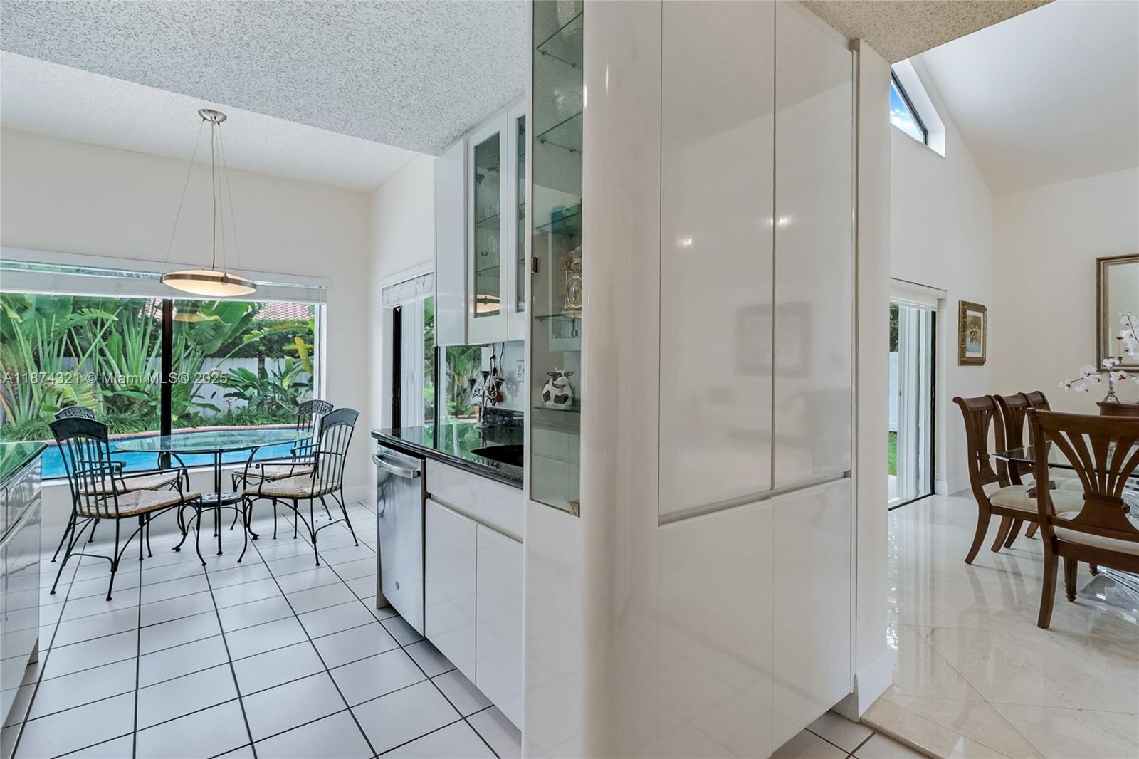 ARI SANDOR MANORS SUB - Residential