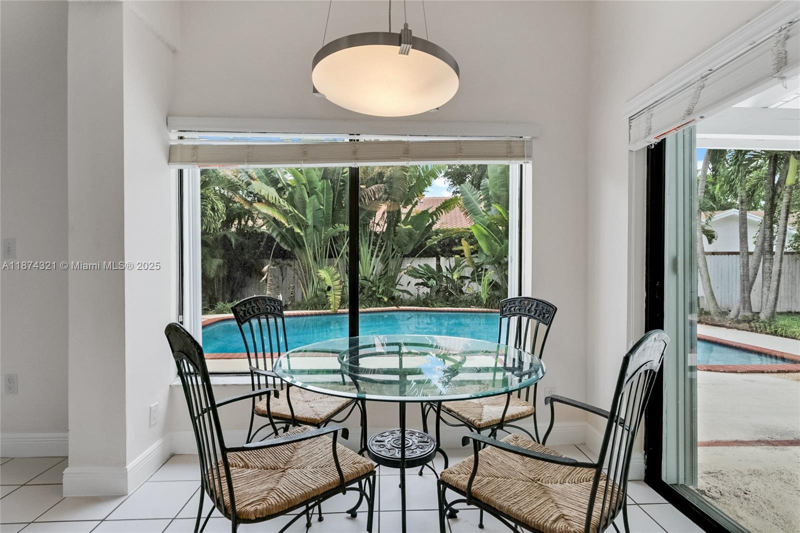 ARI SANDOR MANORS SUB - Residential