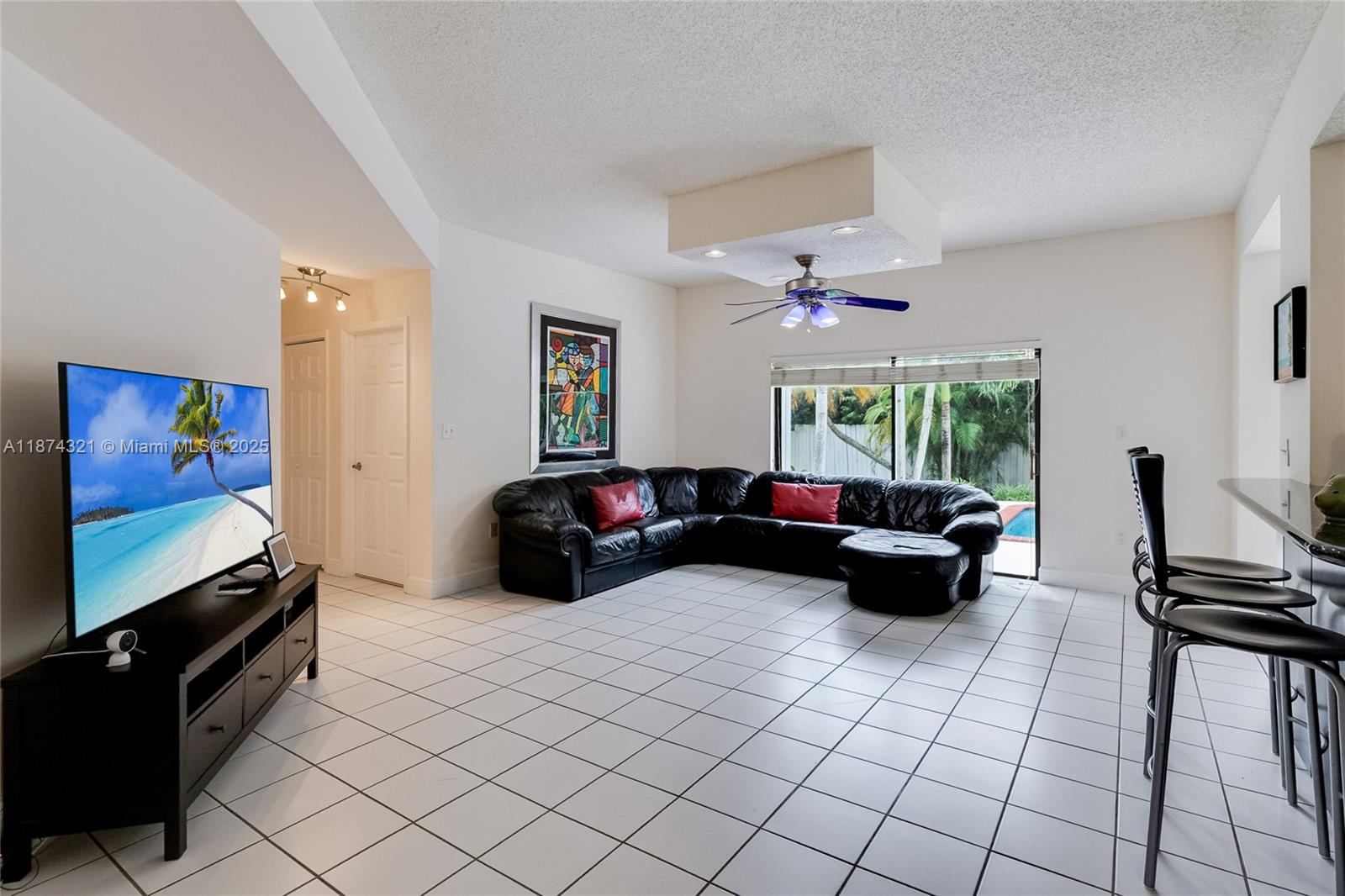 ARI SANDOR MANORS SUB - Residential