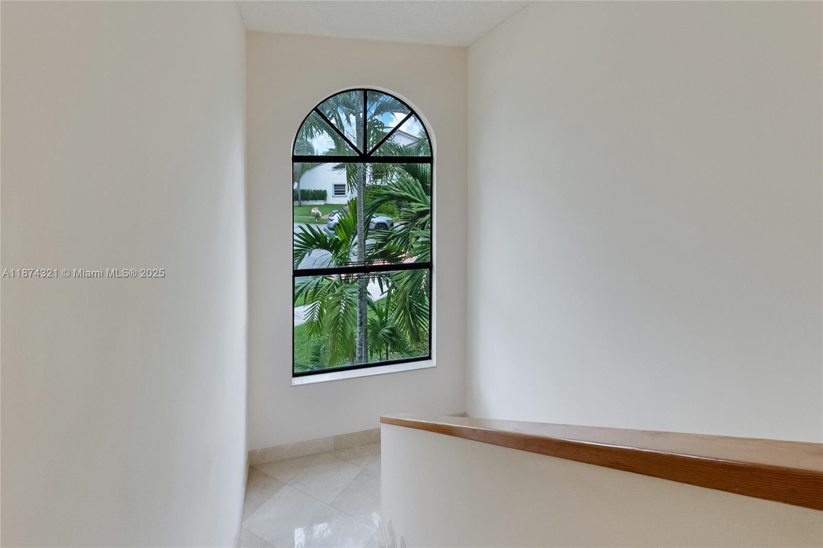ARI SANDOR MANORS SUB - Residential
