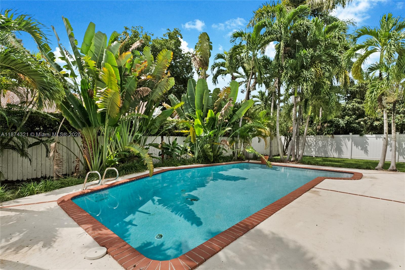 ARI SANDOR MANORS SUB - Residential