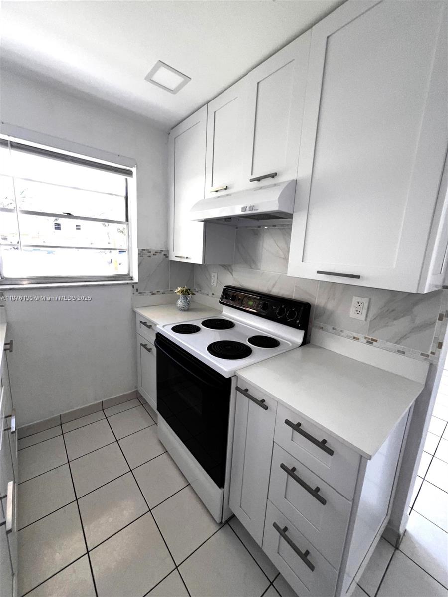 WARRENTON HOUSE CONDO - Residential