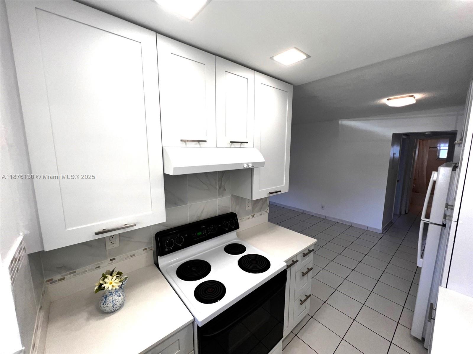 WARRENTON HOUSE CONDO - Residential