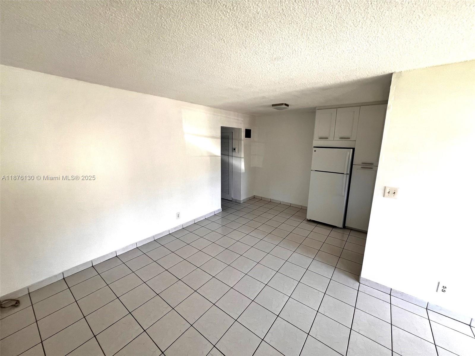 WARRENTON HOUSE CONDO - Residential