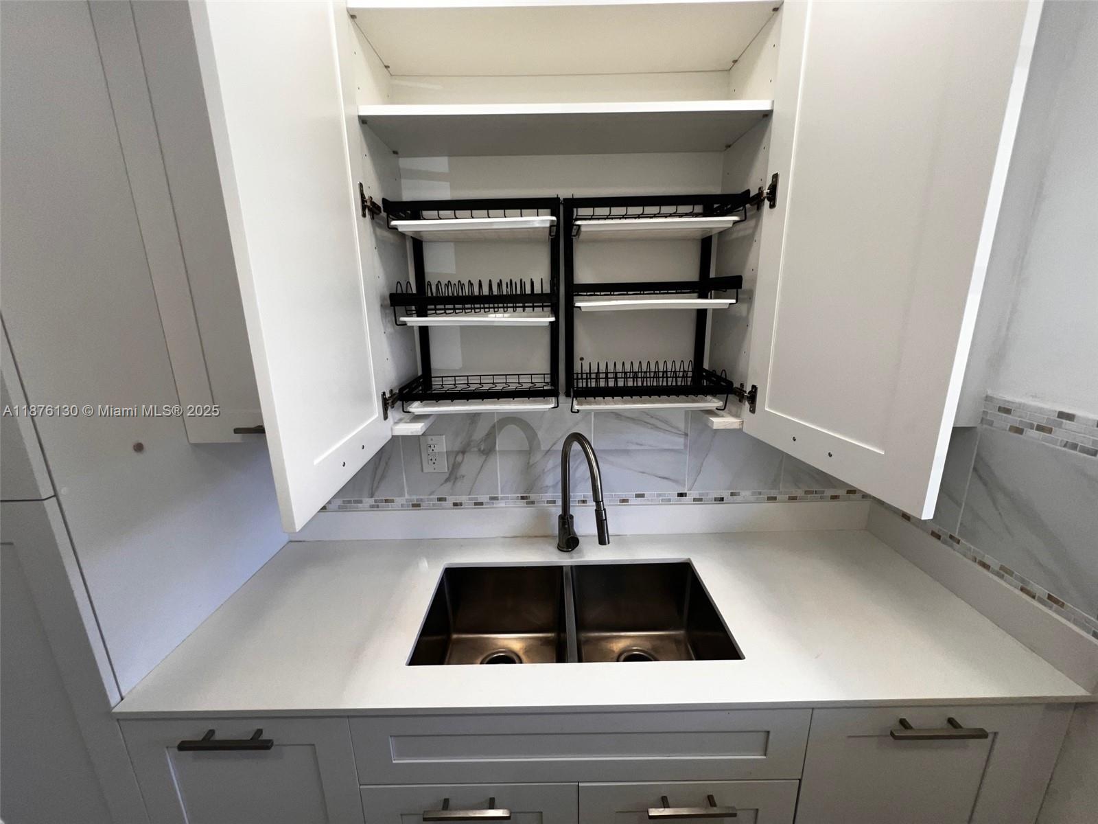 WARRENTON HOUSE CONDO - Residential
