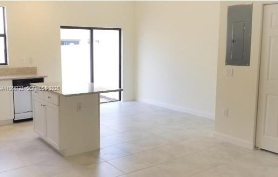 AQUABELLA SECTION TWO - Residential Lease