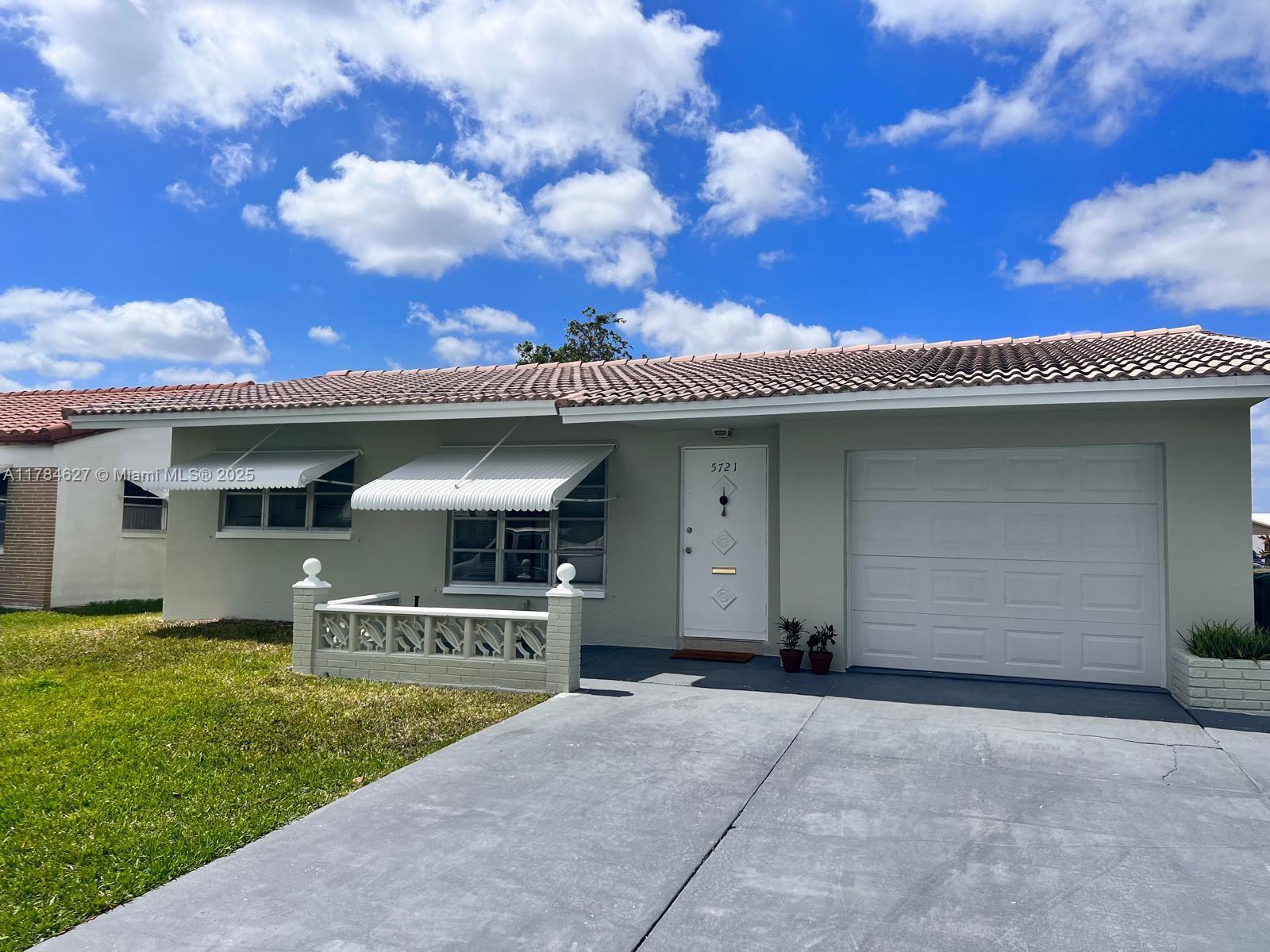 MAINLANDS OF TAMARAC LAKE - Residential Lease