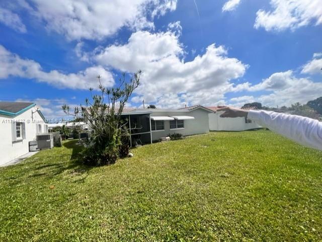 MAINLANDS OF TAMARAC LAKE - Residential Lease