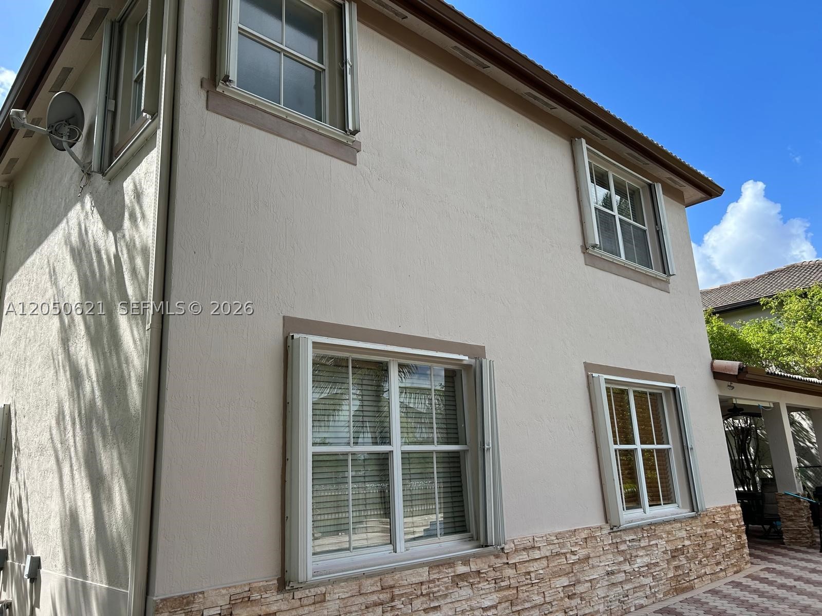 A B AT TAMIAMI TRAIL PHAS - Residential