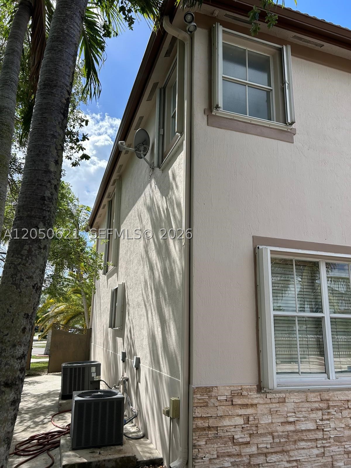 A B AT TAMIAMI TRAIL PHAS - Residential