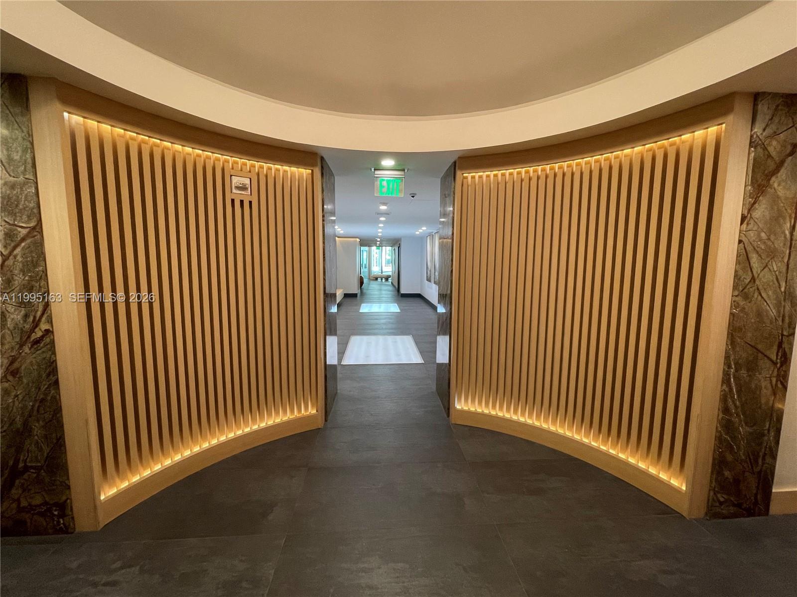THE IVY CONDO - Residential