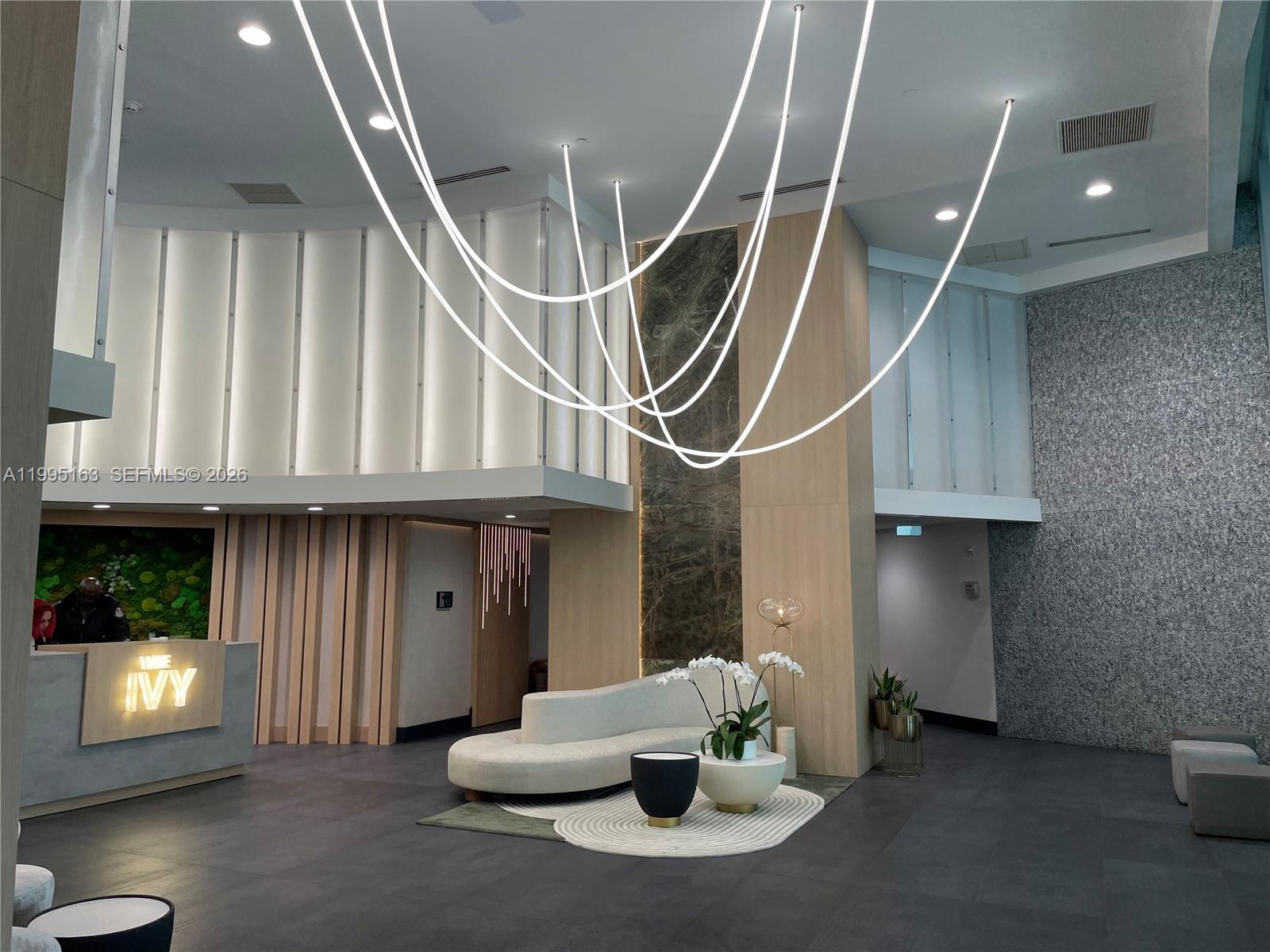 THE IVY CONDO - Residential