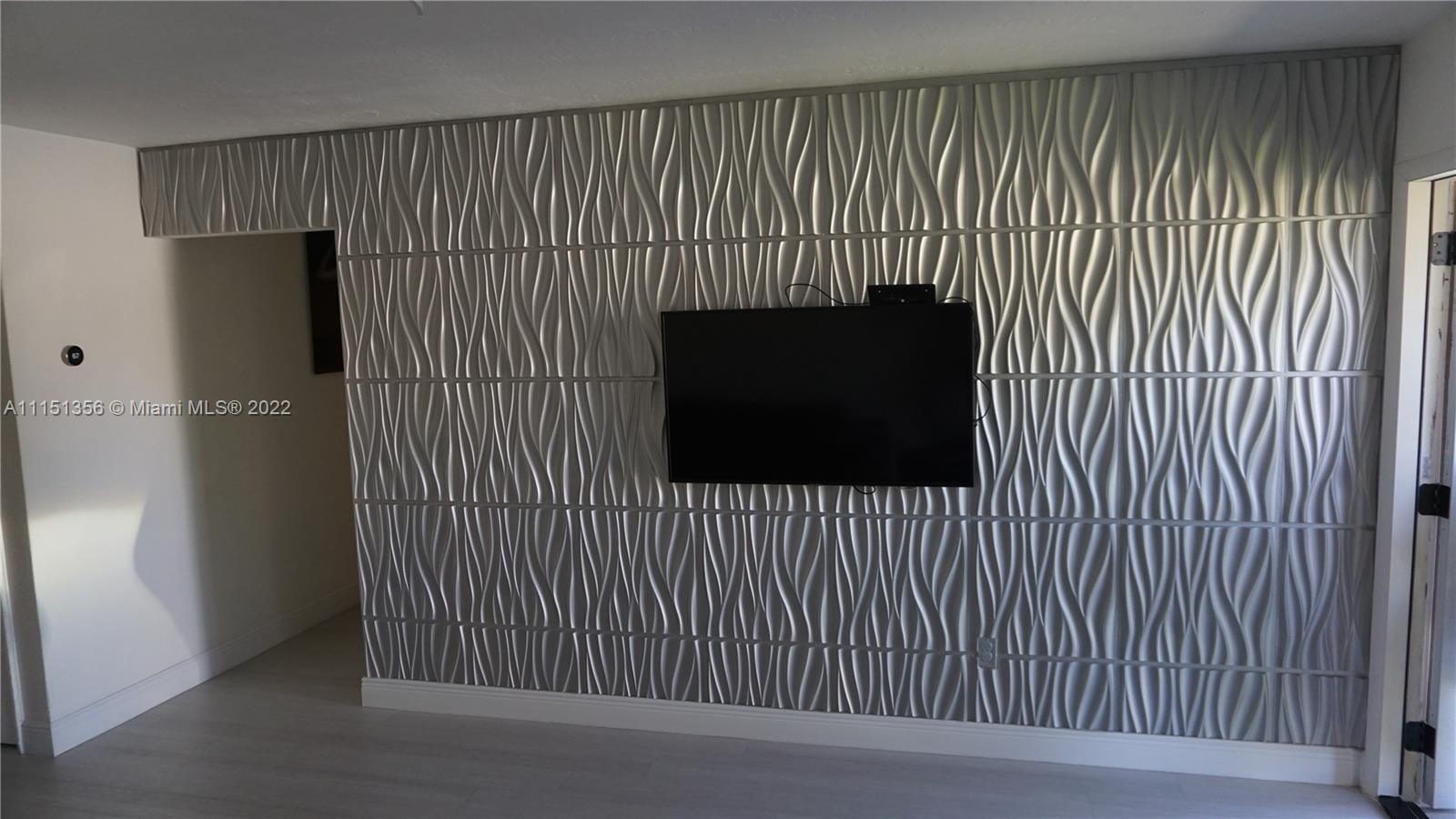 DEVON-AIRE VILLAS SEC 3 - Residential