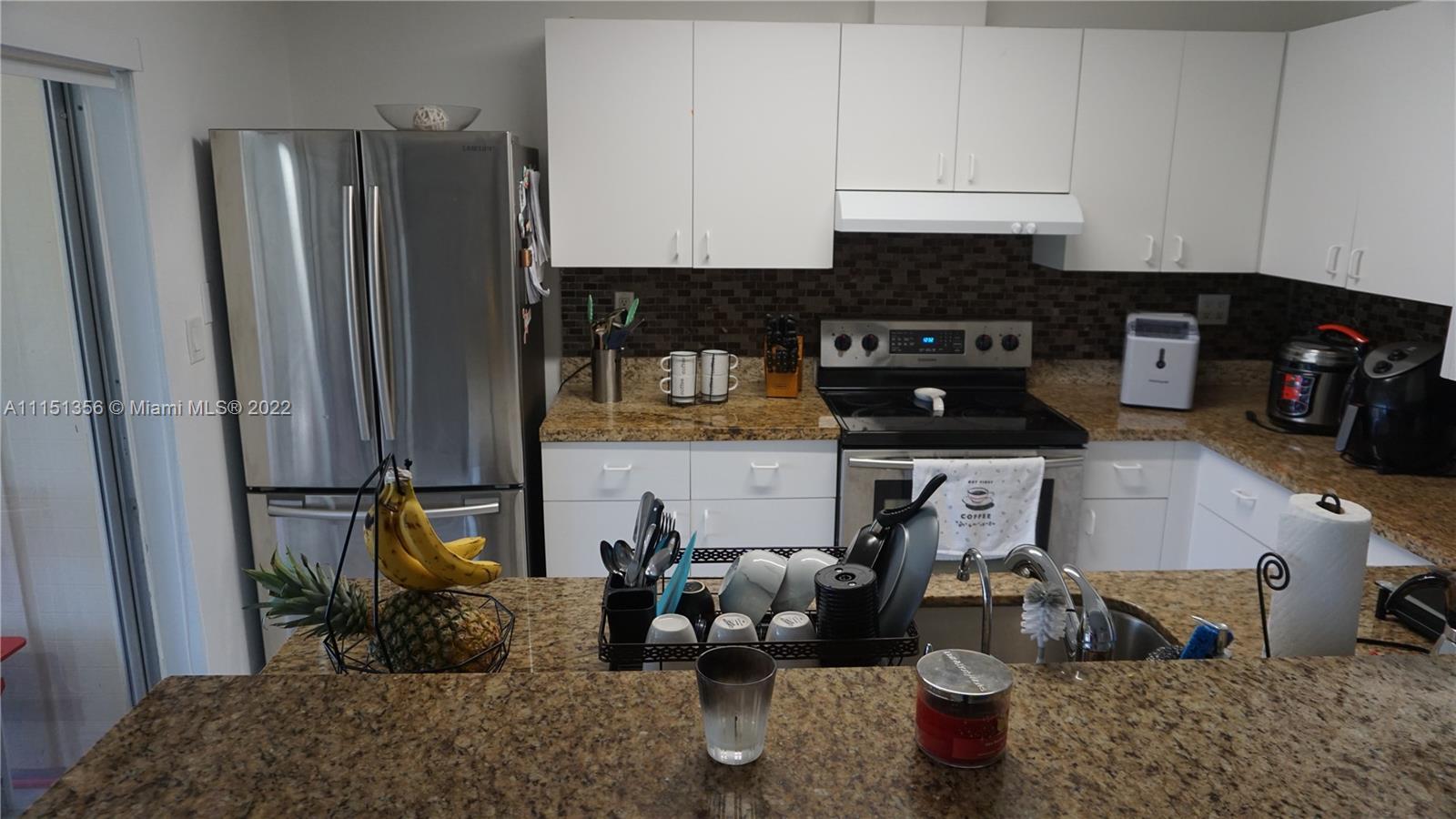 DEVON-AIRE VILLAS SEC 3 - Residential
