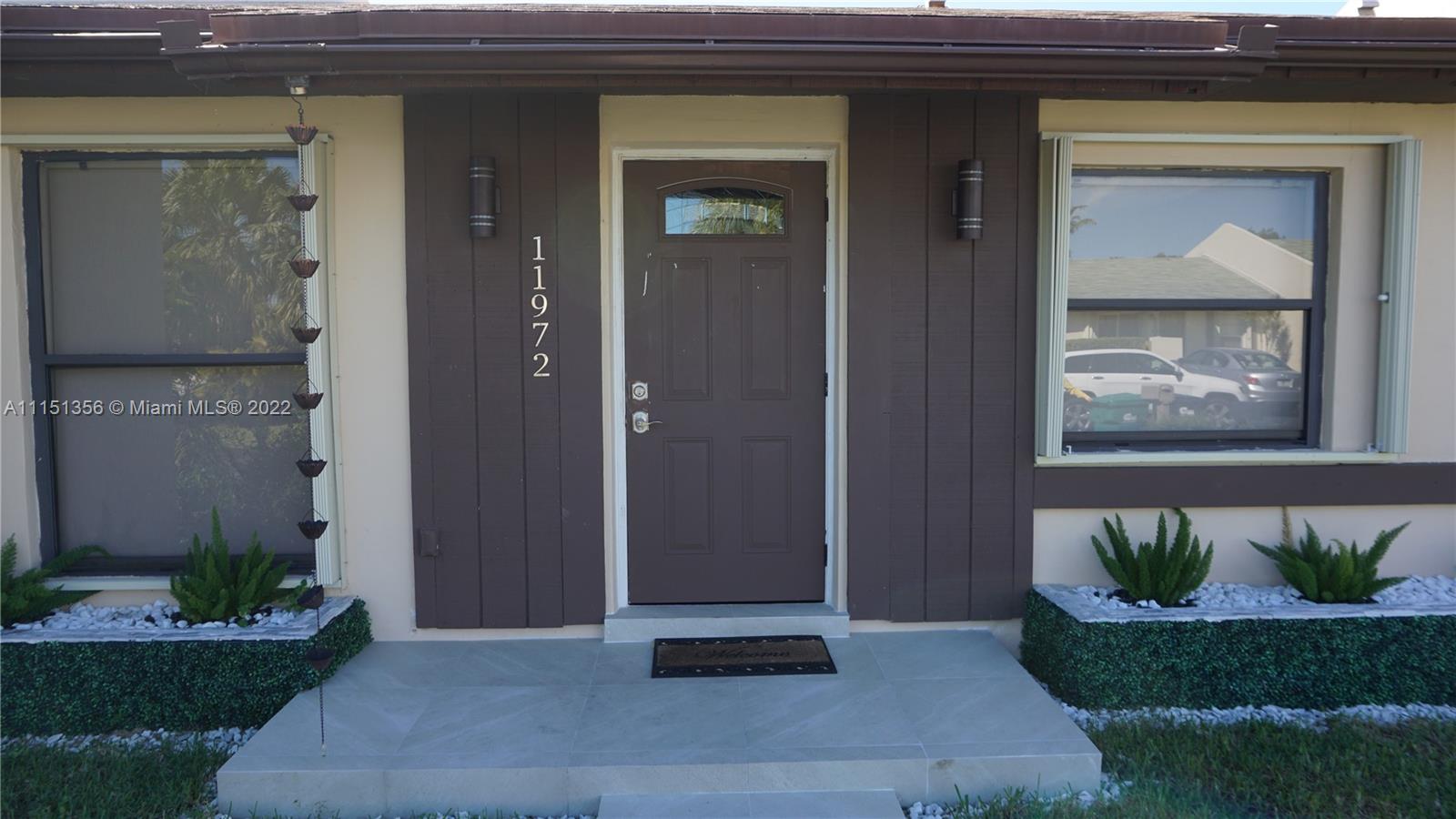 DEVON-AIRE VILLAS SEC 3 - Residential