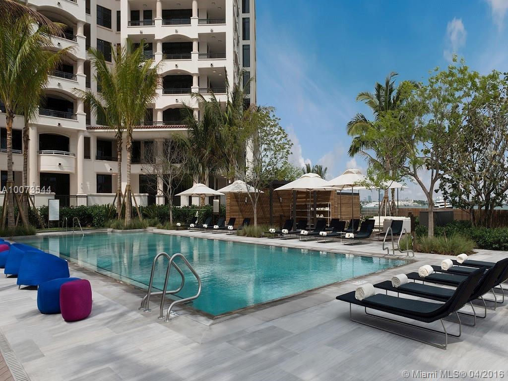 Spacious 5 Bed/5.5 Bath combo unit in FIRST true full service building ever on Fisher Island!
Please contact listing agent for more information.