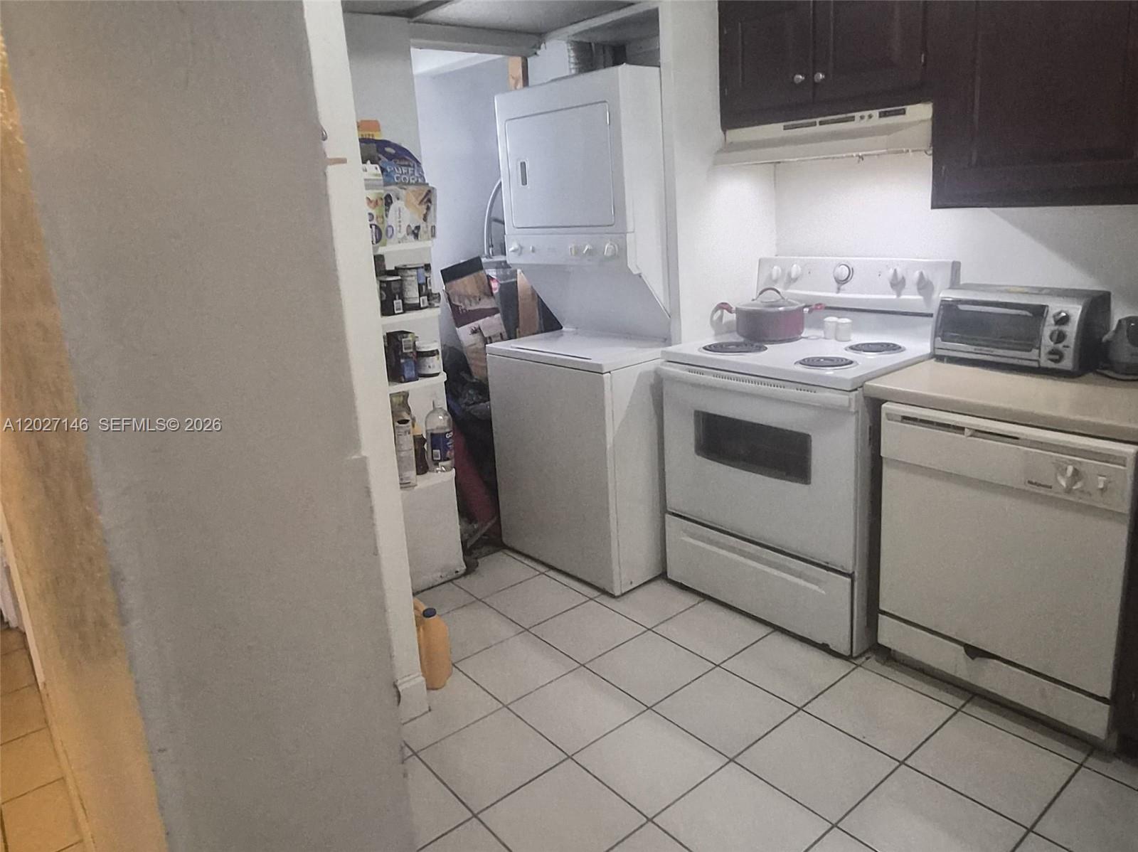 VERSAILLES GARDENS CONDO - Residential