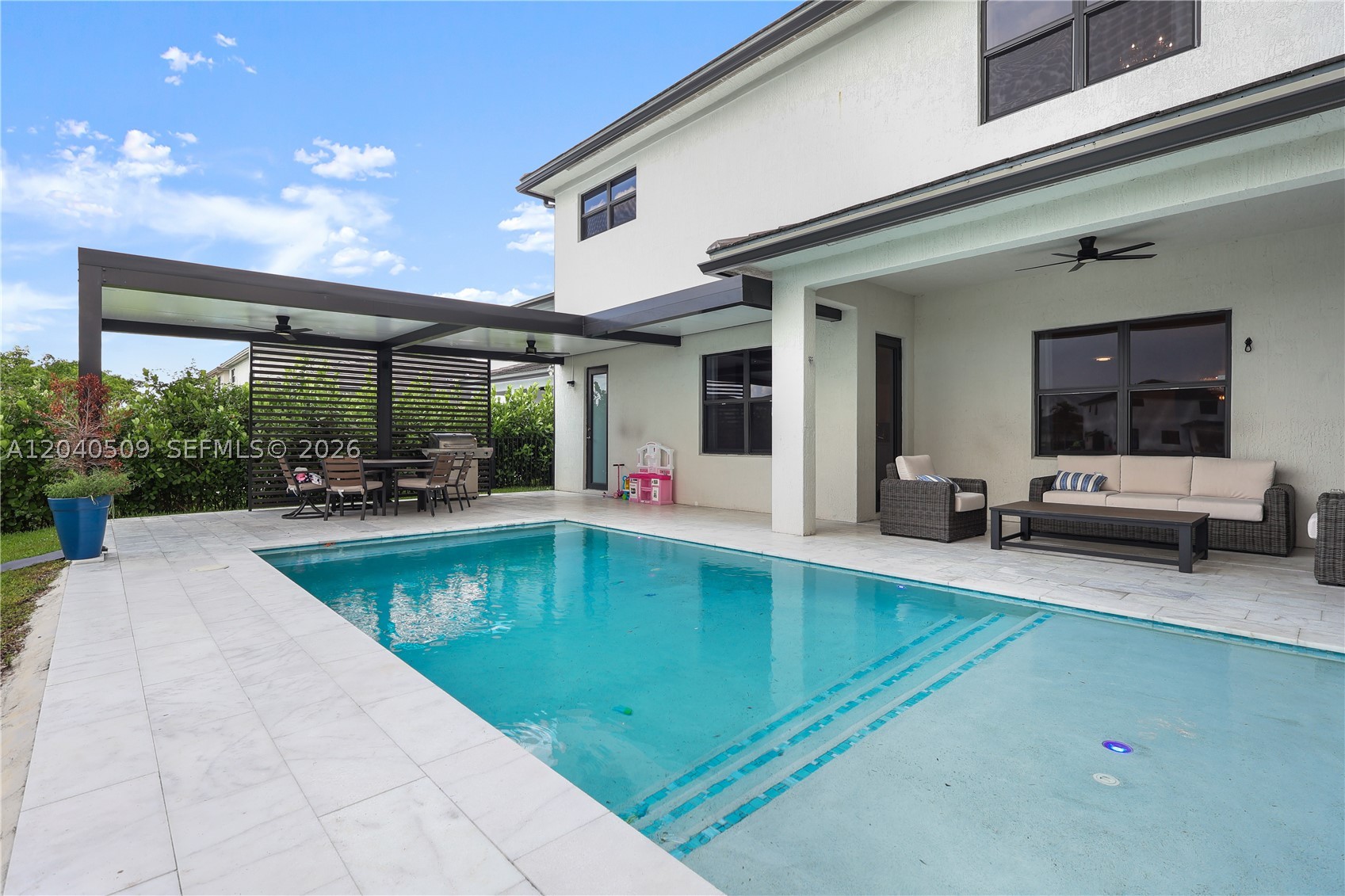 TUSCAN ISLES - Residential