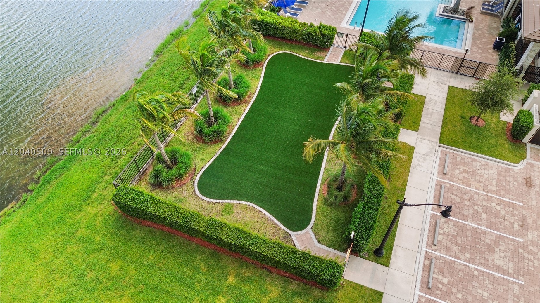 TUSCAN ISLES - Residential