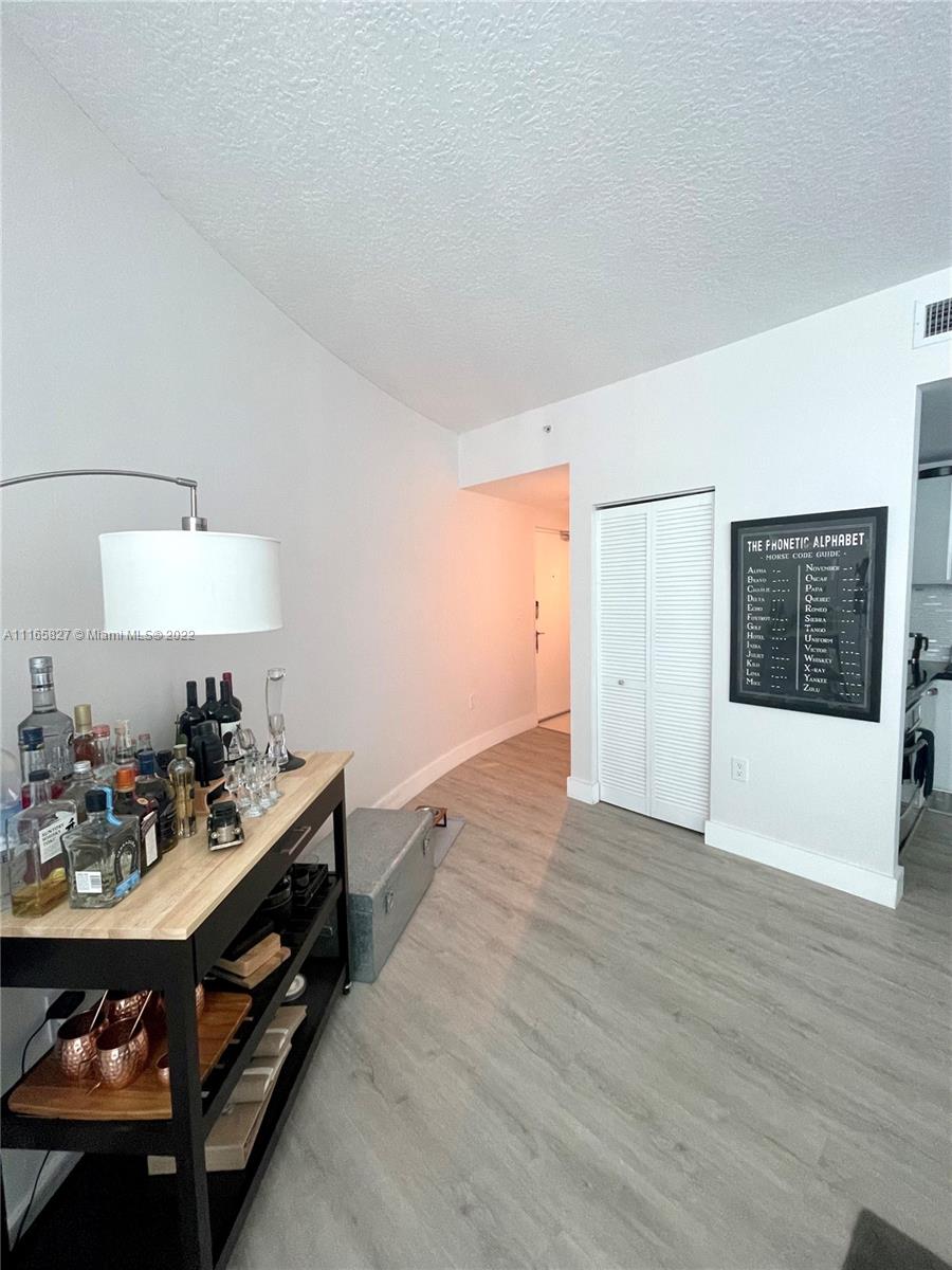 REGATTA AT INDIAN CREEK - Residential Lease