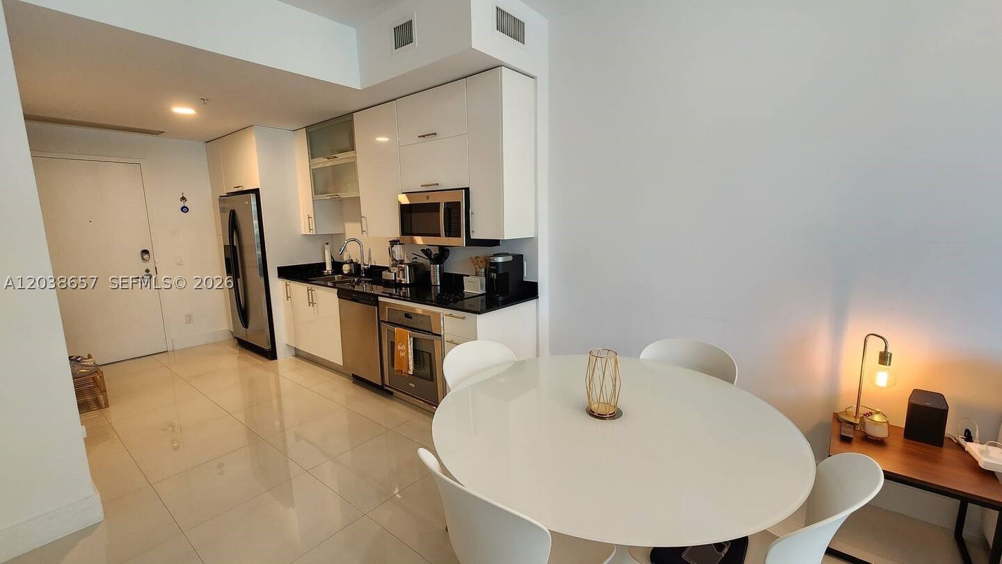 INFINITY AT BRICKELL COND - Residential Lease