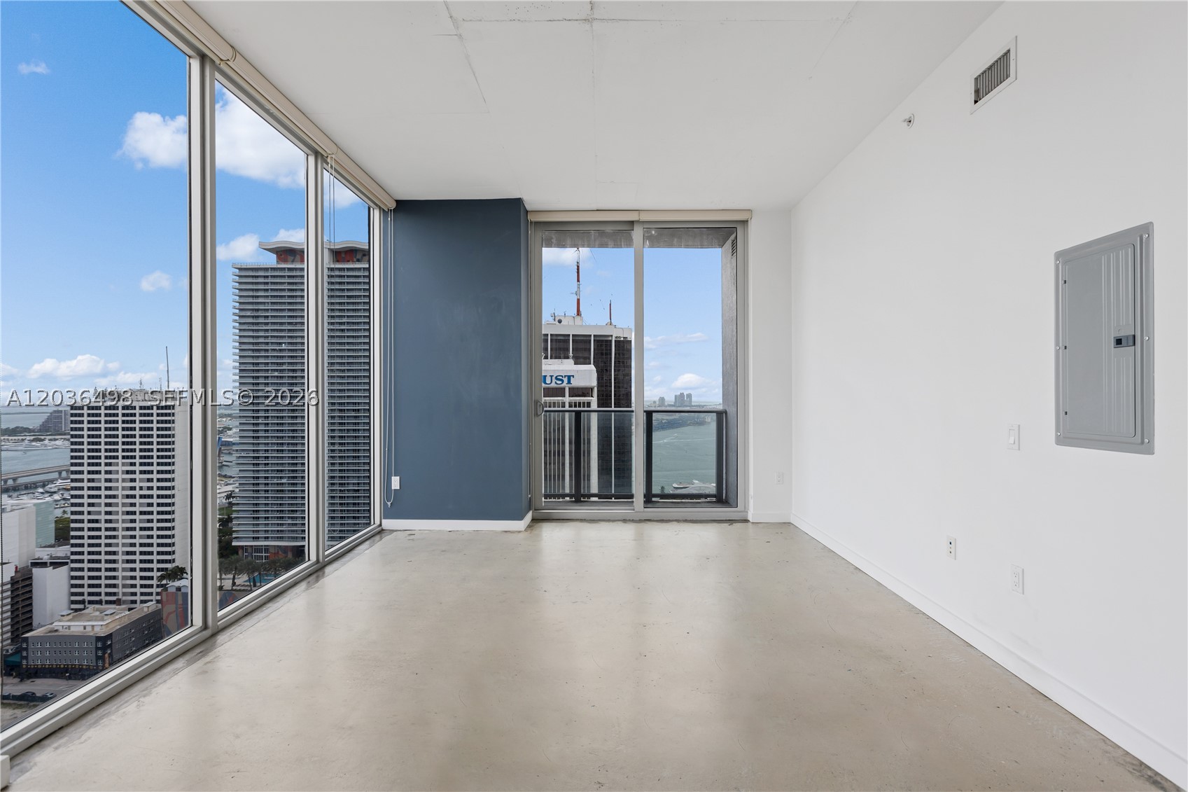 CENTRO CONDO - Residential