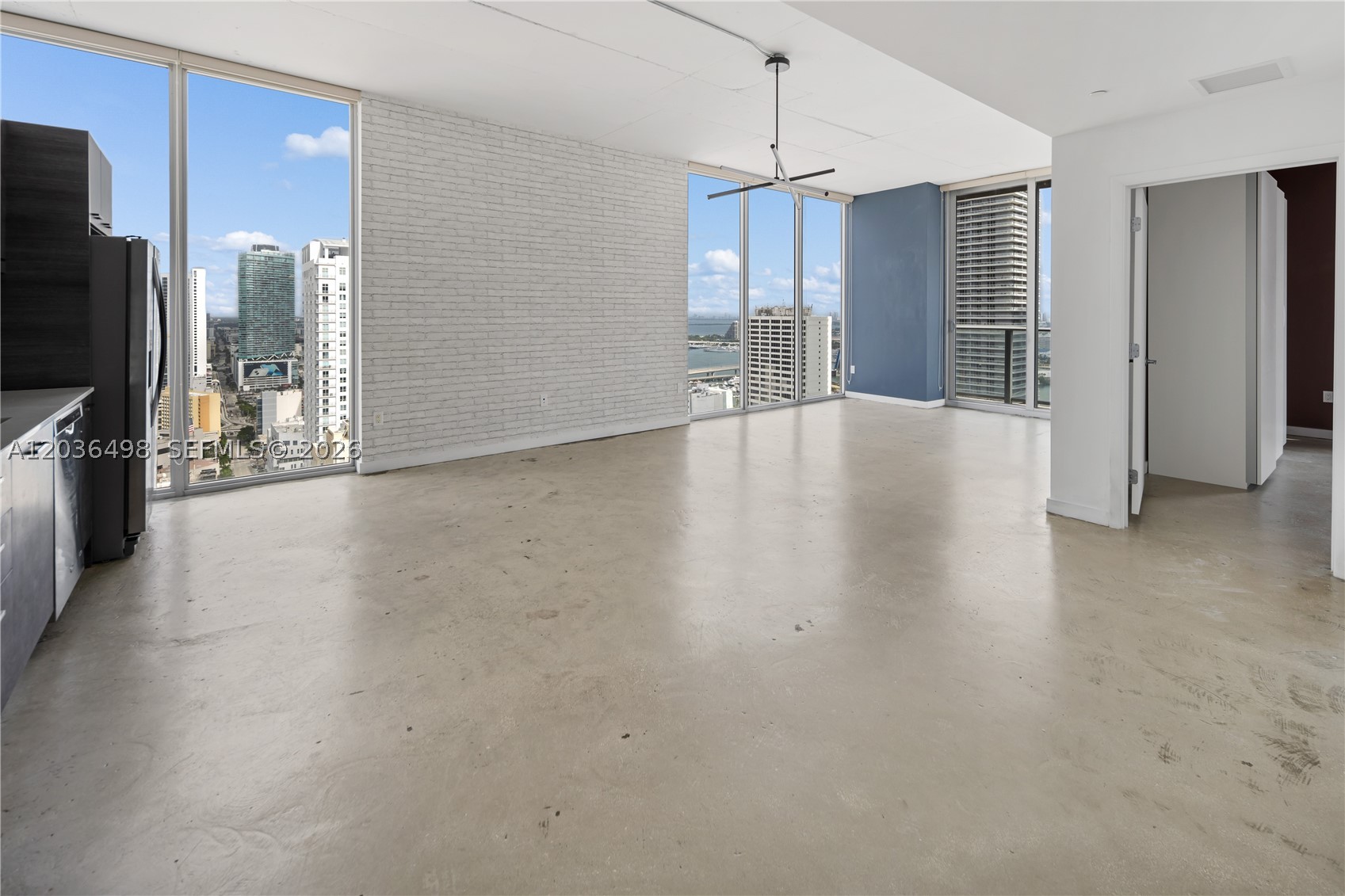 CENTRO CONDO - Residential