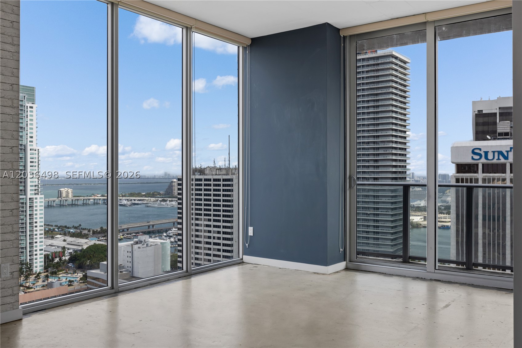 CENTRO CONDO - Residential