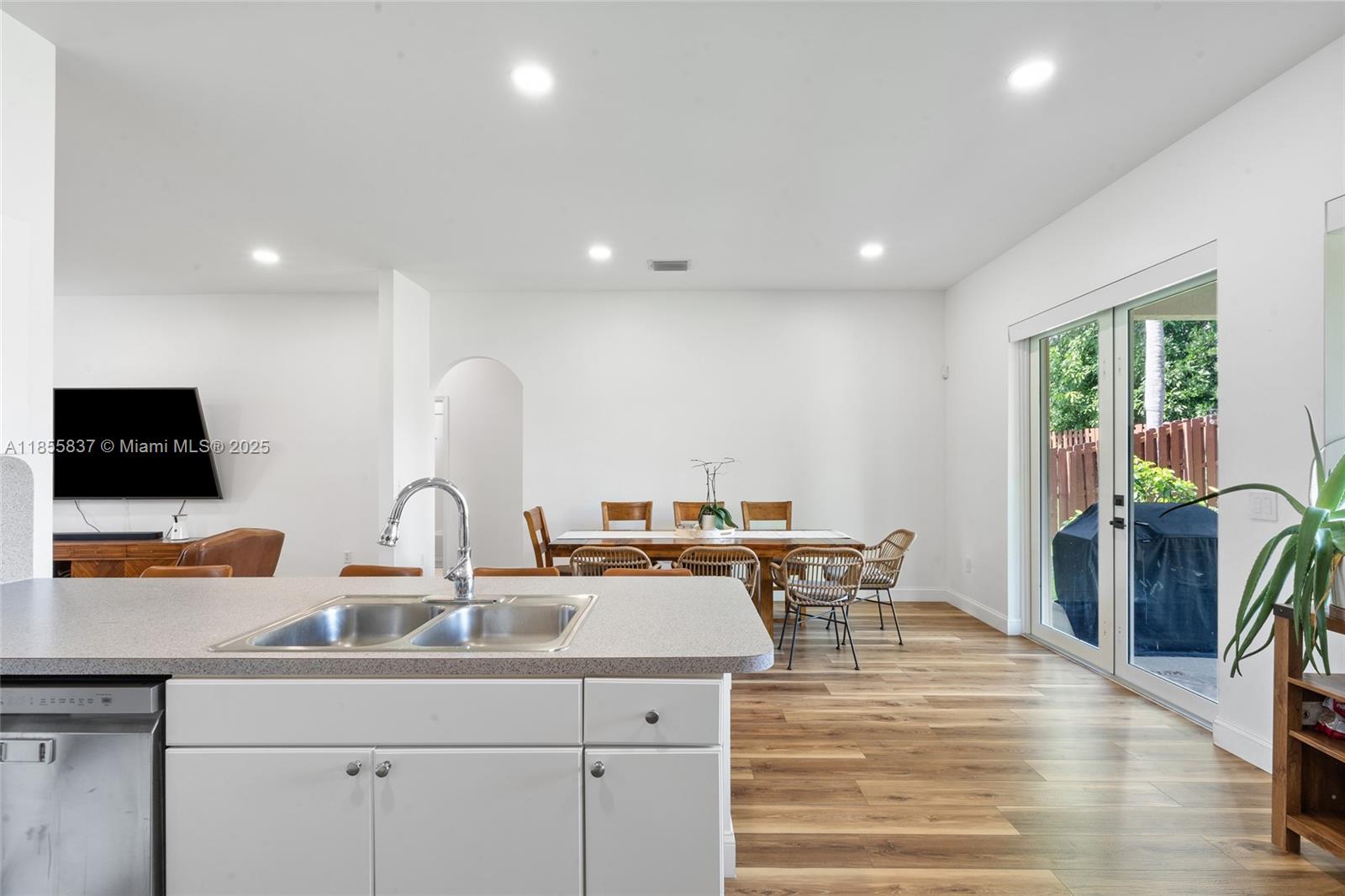 DUNWOODIE AT KEYS GATE - Residential