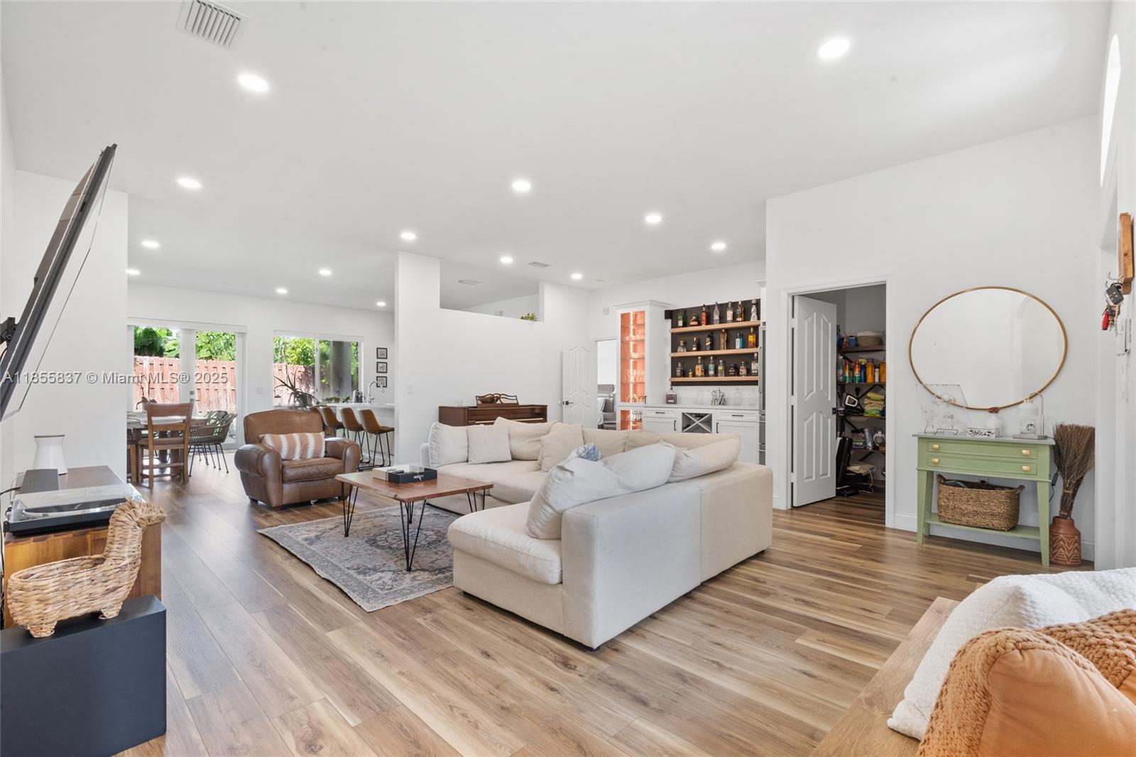 DUNWOODIE AT KEYS GATE - Residential