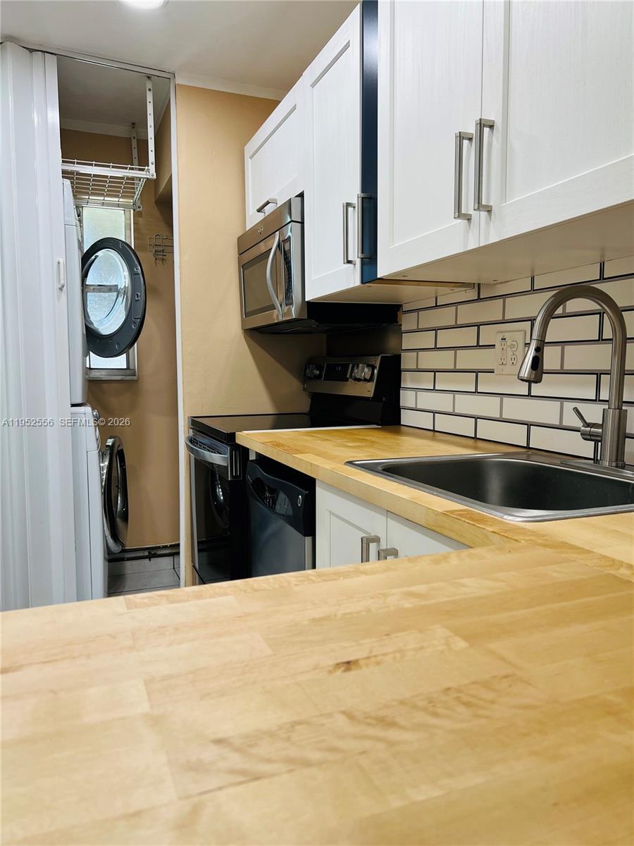 VERSAILLES GARDENS CONDO - Residential
