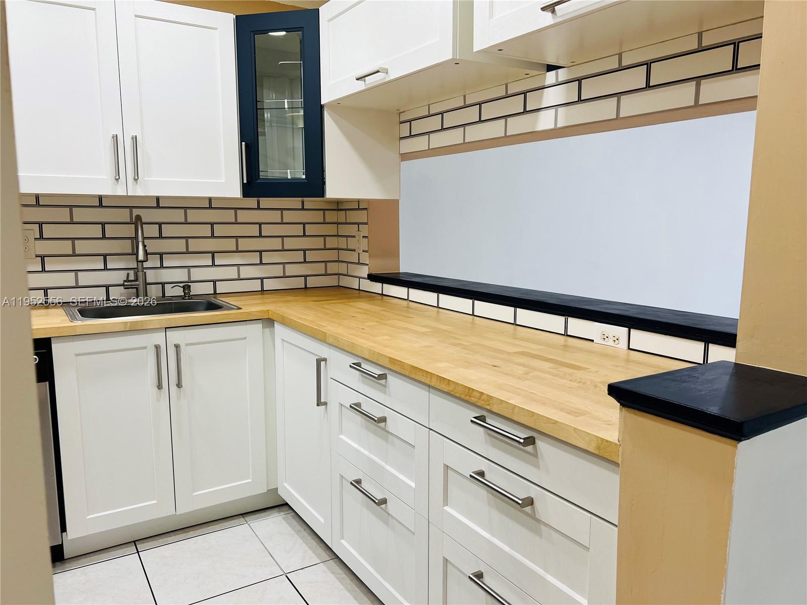 VERSAILLES GARDENS CONDO - Residential