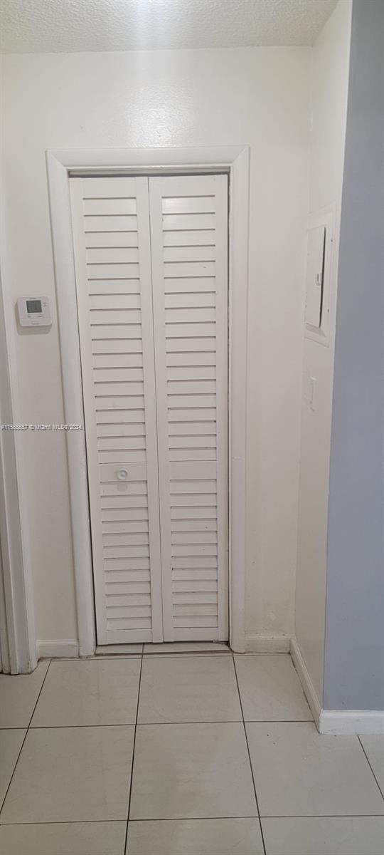 HOLLYWOOD TERRACE - Residential Lease